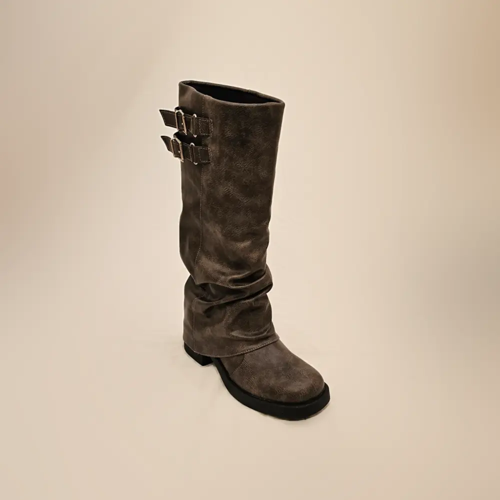 Bota Lunari